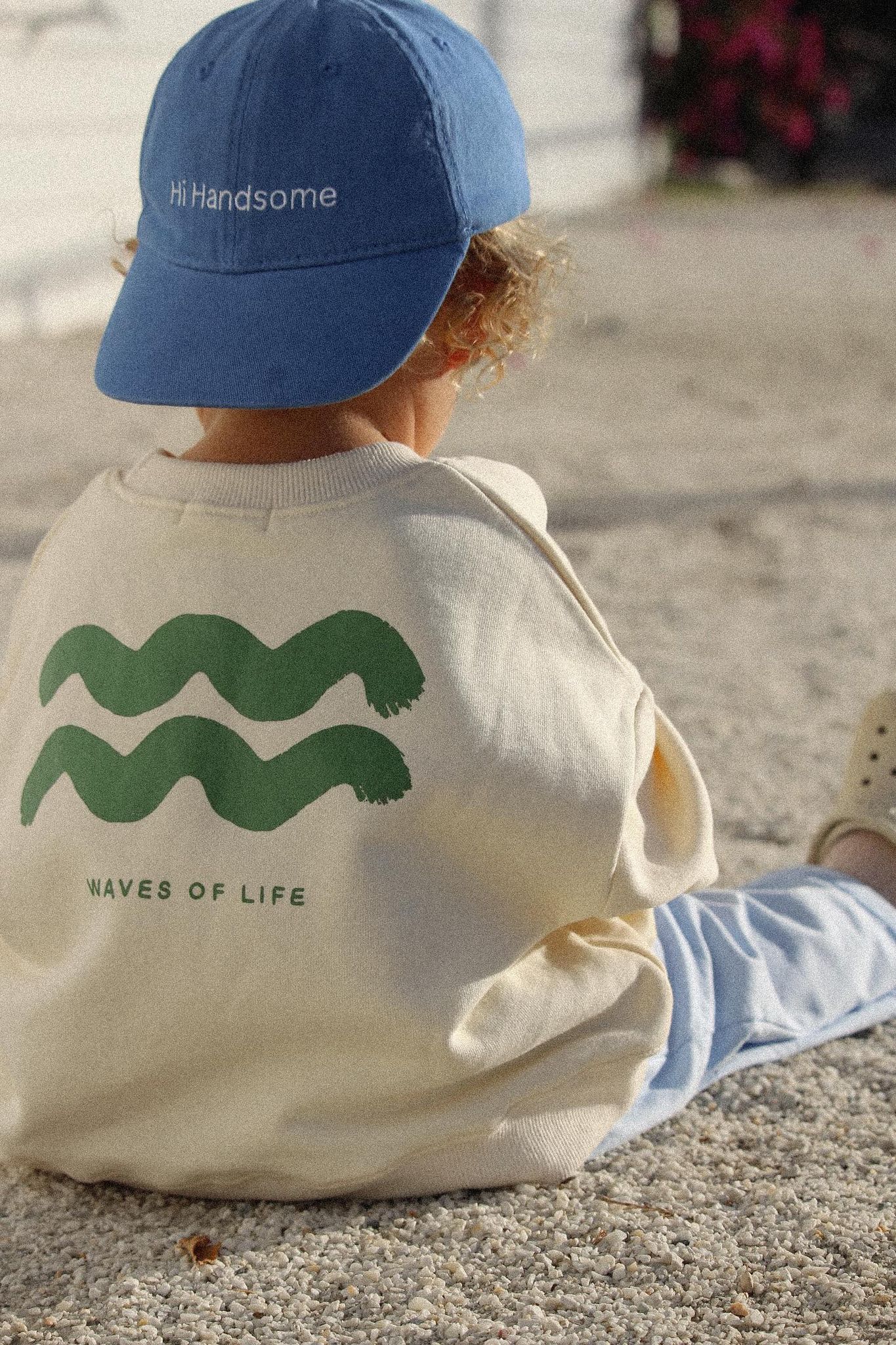 Waves of Life pull over -Creme