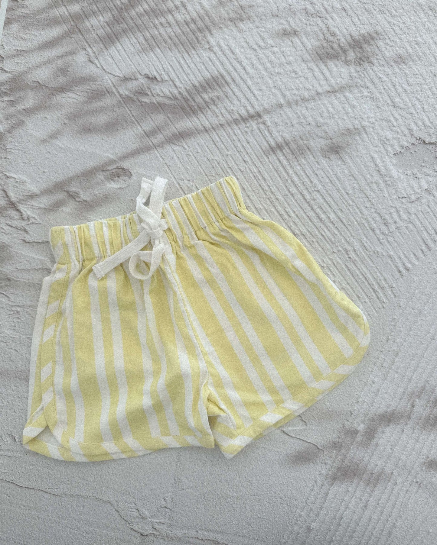 Lemon Splice beach short